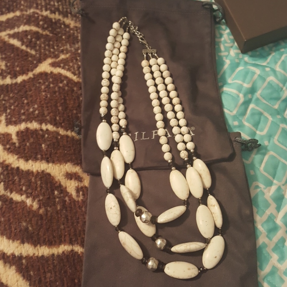 Act Natural Silpada Necklace
